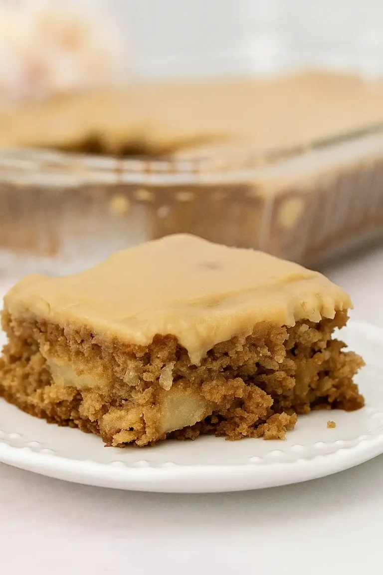 Gâteau fondant aux pommes à l’ancienne – Recette facile